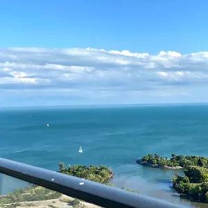 https://modern-waterfront-condo.hotelstorontoontario.org